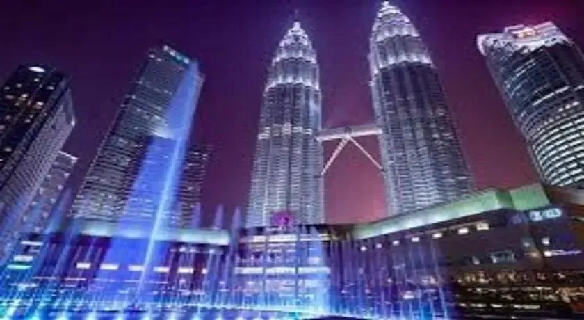 Discover The Best of Kuala Lumpur by Night