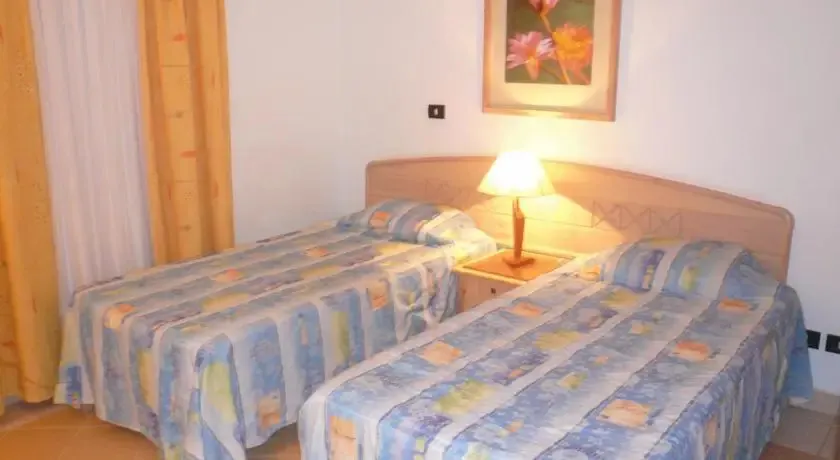 (Logaina Sharm Resort) Similar